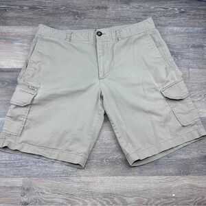 Banana Republic Aiden Cargo Shorts 

Men’s Size 34 Beige Utility Style